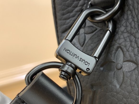 Louis Vuitton Nano Steamer - Сумка мессенджер CN_0111LV2