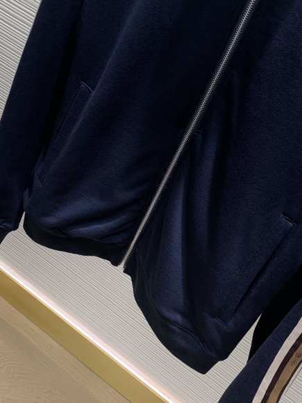 Louis Vuitton - Мужская кофта толстовка (костюм штаны) TI_2908LV10 Louis Vuitton - Мужская кофта толстовка (костюм штаны) TI_2908LV10