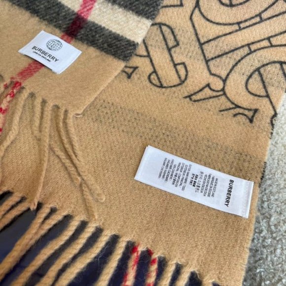 Burberry Кашемировый шарф JX_2111BU3 Burberry Кашемировый шарф JX_2111BU3