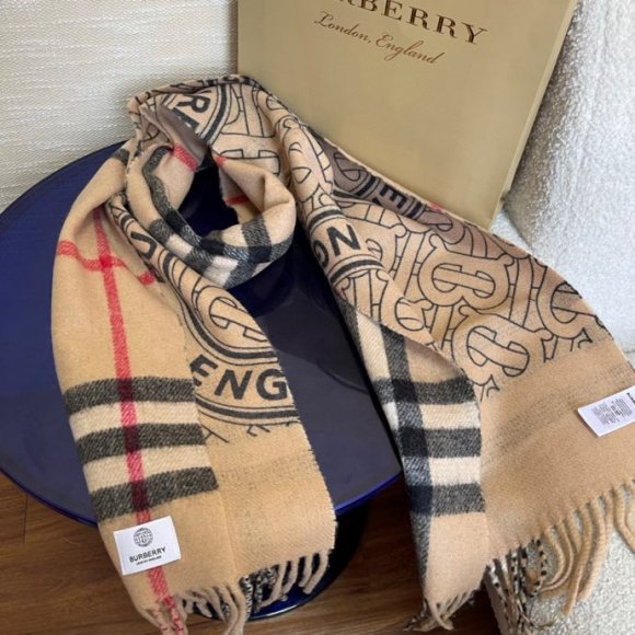 Burberry Кашемировый шарф JX_2111BU3 Burberry Кашемировый шарф JX_2111BU3