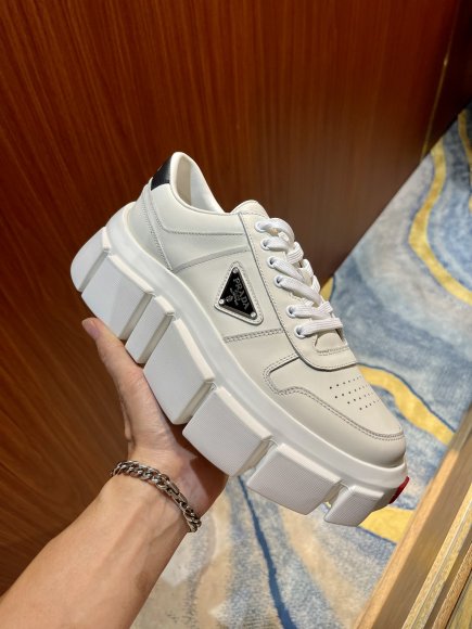 Prada - Мужские кроссовки RR_2209PR3