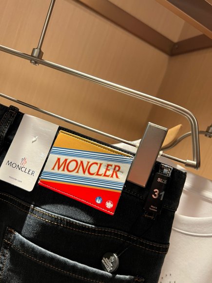 Moncler - Мужские штаны джинсы DF_0208MO6 Moncler - Мужские штаны джинсы DF_0208MO6