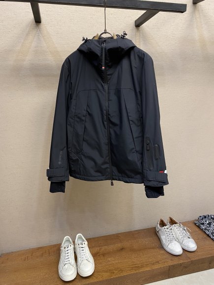 Moncler - Мужская куртка парка DZ_2409MO5