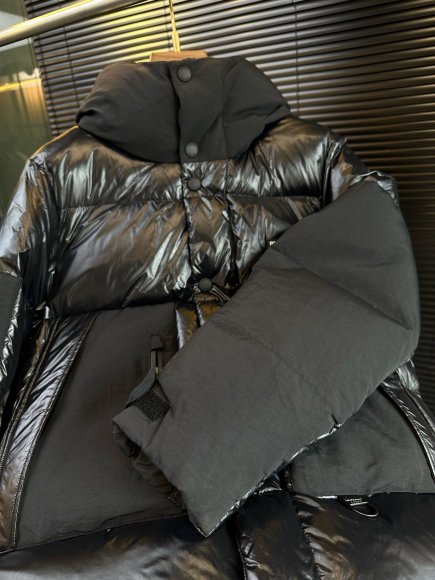 Burberry - Мужская куртка пуховик DZ-2411BU9