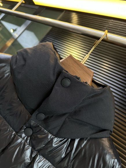 Burberry - Мужская куртка пуховик DZ-2411BU9