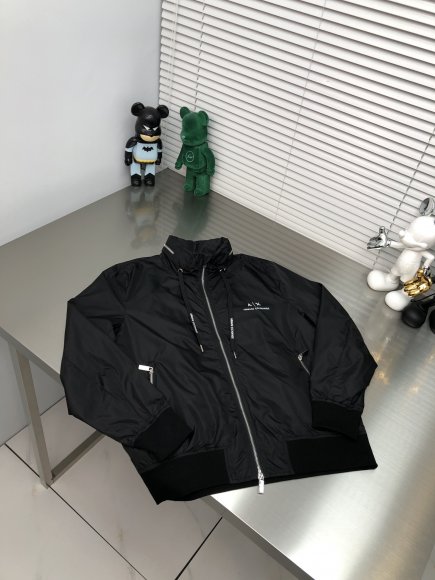 Emporio Armani - Мужская куртка ветровка DZ_3008EA1 Emporio Armani - Мужская куртка ветровка DZ_3008EA1