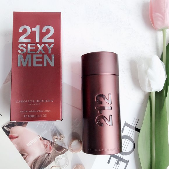 Carolina Herrera 212 Sexy Man Мужская туалетная вода 100мл ML_2308CH1