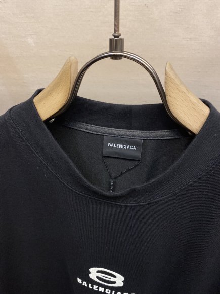 Balenciaga - Мужская футболка майка DZ_2203BA8 Balenciaga - Мужская футболка майка DZ_2203BA8