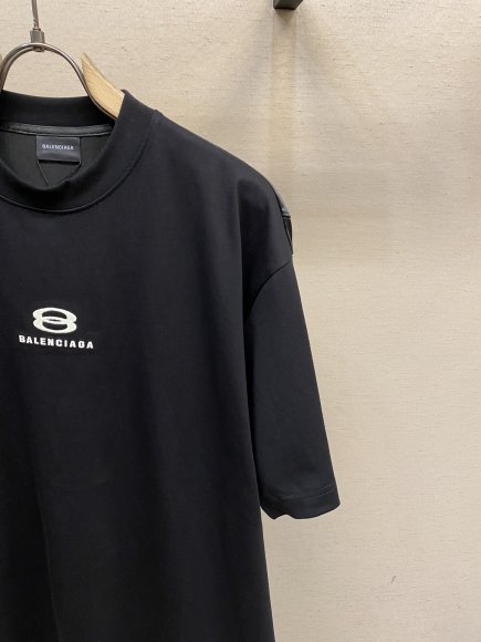 Balenciaga - Мужская футболка майка DZ_2203BA8 Balenciaga - Мужская футболка майка DZ_2203BA8