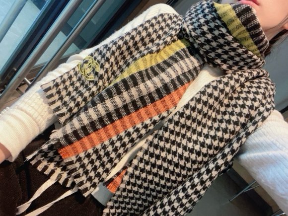 Chanel - Кашемировый шарф JX_0710CH4