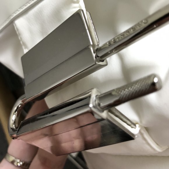 Givenchy - Мужской жилет пуховик DZ_1310GI6