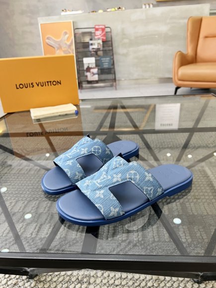 Louis Vuitton - Мужские шлепанцы сандалии RU_0304LV10 Louis Vuitton - Мужские шлепанцы сандалии RU_0304LV10