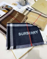 Burberry - Шерстяной шарф платок JX_0710BU5