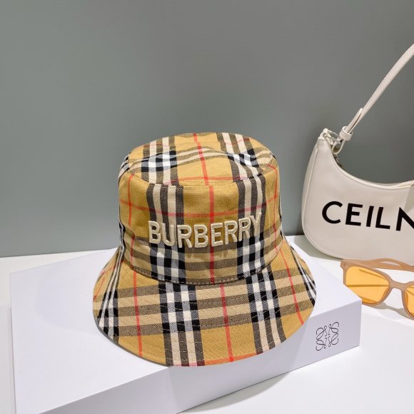 Burberry - Панама AO_2404BU8 Burberry - Панама AO_2404BU8