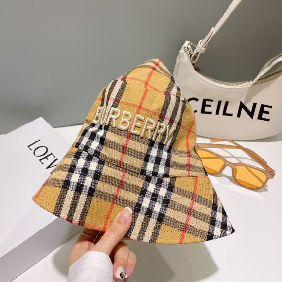 Burberry - Панама AO_2404BU8 Burberry - Панама AO_2404BU8