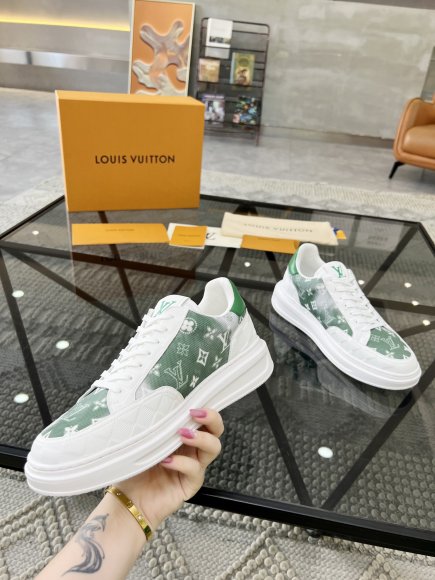 Louis Vuitton - Мужские кроссовки RU_1706LV3