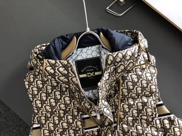 Dior - Мужской жилет пуховик DZ_1310DI7
