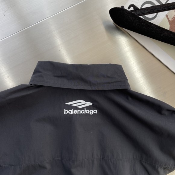 Balenciaga - Мужская рубашка TJ_0801BA3 Balenciaga - Мужская рубашка TJ_0801BA3