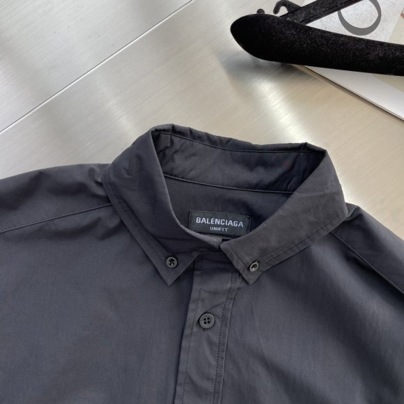Balenciaga - Мужская рубашка TJ_0801BA3 Balenciaga - Мужская рубашка TJ_0801BA3