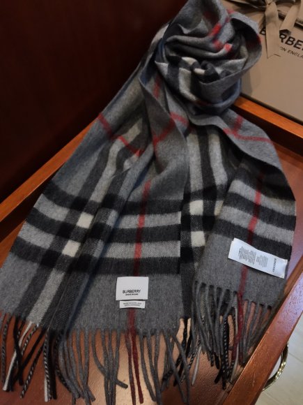 Burberry - Кашемировый шарф JX_0412BU1