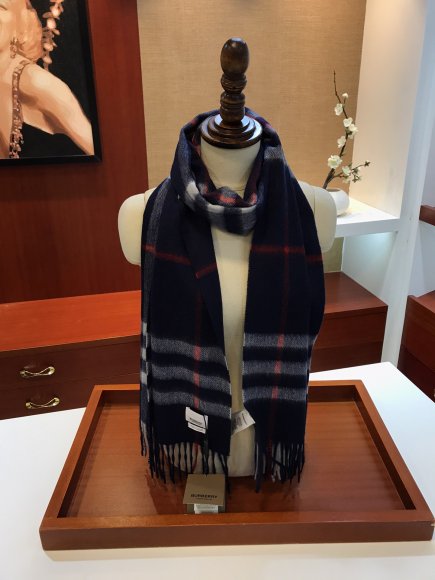 Burberry - Кашемировый шарф JX_0412BU1 Burberry - Кашемировый шарф JX_0412BU1