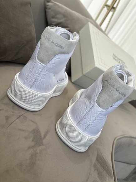  Alexander McQueen Женские ботинки кеды MO_2712AM4W