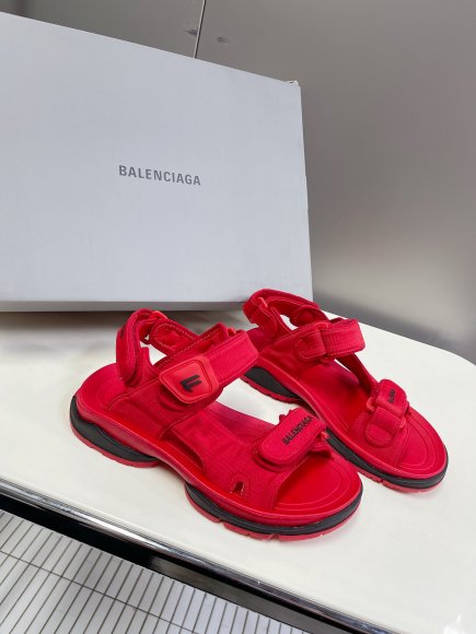 Balenciaga - Женские шлепанцы ST3_1905BA2