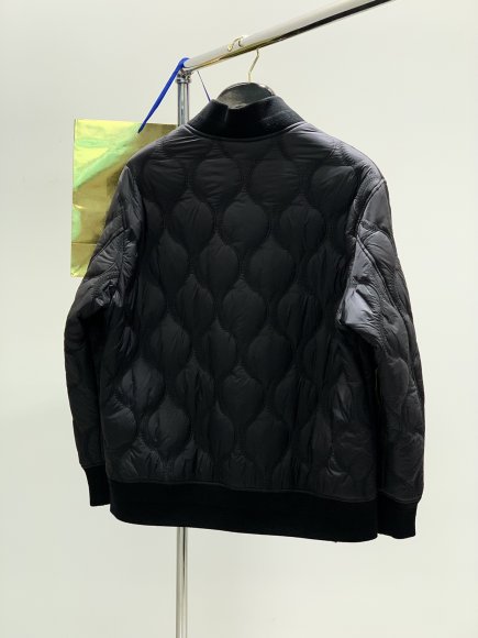 Tods - Мужская стеганая куртка бомбер TI_2612TO4