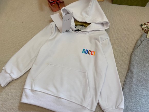 Gucci - Детский спортивный костюм QK_1308GU3 Gucci - Детский спортивный костюм QK_1308GU3