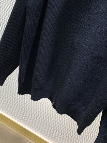 Louis Vuitton - Мужская кофта свитер TI_2112LV11 Louis Vuitton - Мужская кофта свитер TI_2112LV11