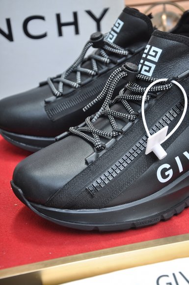 Givenchy - Мужские кроссовки ITL_0901GI1 Givenchy - Мужские кроссовки ITL_0901GI1