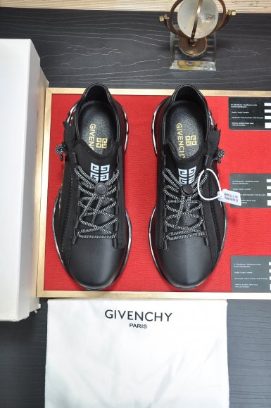 Givenchy - Мужские кроссовки ITL_0901GI1 Givenchy - Мужские кроссовки ITL_0901GI1