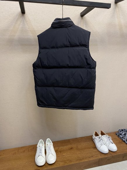 Ami - Мужской жилет пуховик DZ_0810AM3