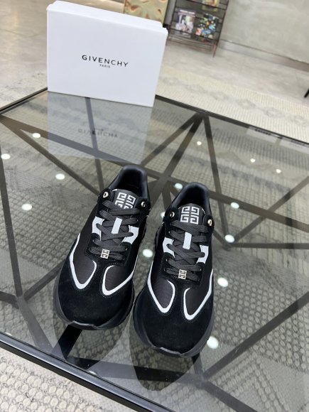 Givenchy - Мужские кроссовки RU_1205GI4