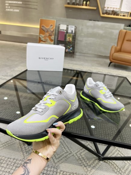 Givenchy - Мужские кроссовки RU_1205GI4