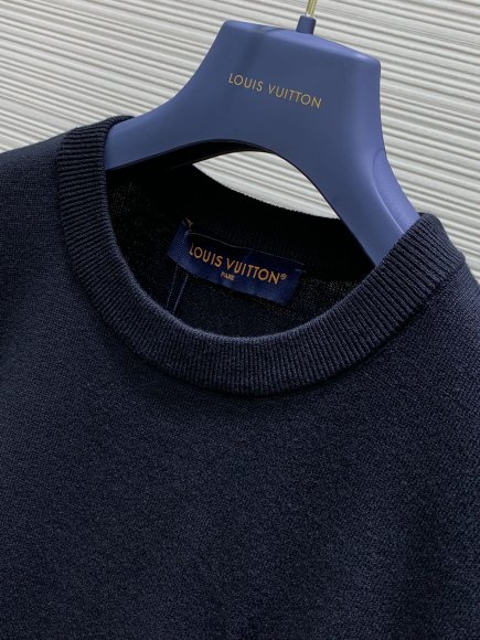 Louis Vuitton - Мужская трикотажная футболка майка TI_0107LV8 Louis Vuitton - Мужская трикотажная футболка майка TI_0107LV8