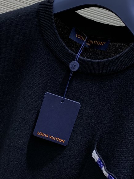 Louis Vuitton - Мужская трикотажная футболка майка TI_0107LV8 Louis Vuitton - Мужская трикотажная футболка майка TI_0107LV8
