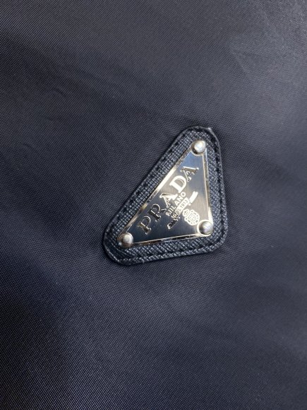 Prada - Мужской жилет пуховик DZ_0810PR5