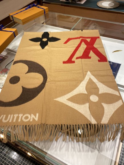 Louis Vuitton - Кашемировый шерстяной шарф JX_0412LV5