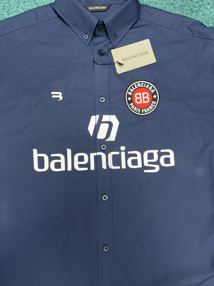 Balenciaga - Мужская рубашка DZ_1706BA4 Balenciaga - Мужская рубашка DZ_1706BA4