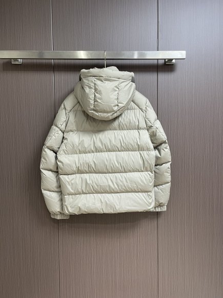 Moncler - Мужская куртка пуховик DZ_0611MO8