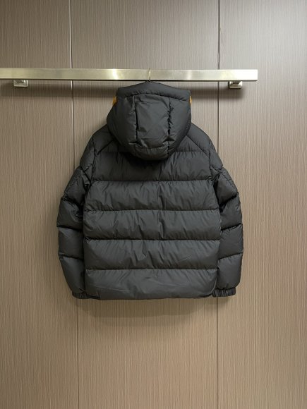 Moncler - Мужская куртка пуховик DZ_0611MO8