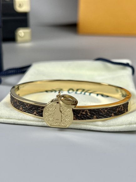 Louis Vuitton 2022 Браслет OR_2806LV8