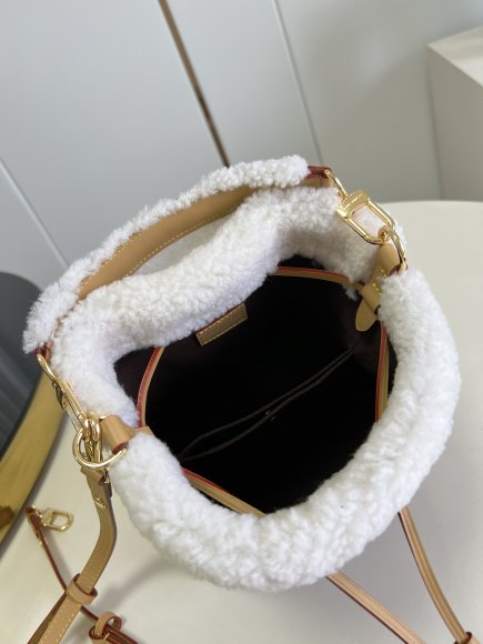 Louis Vuitton NéoNoé BB Cozygram Сумка кисет LG_2510LV2