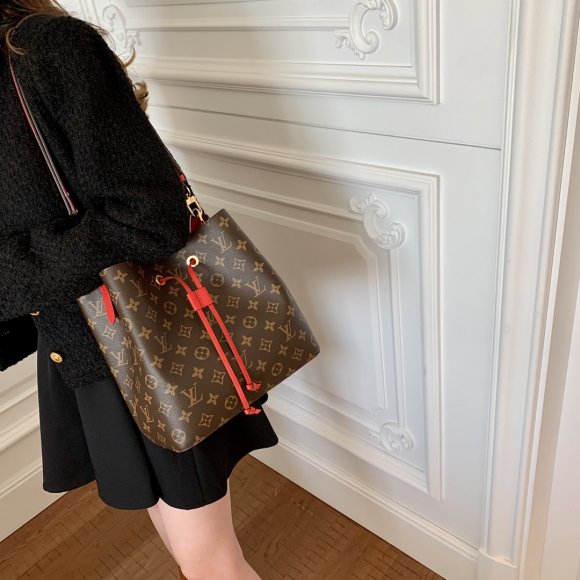 Louis Vuitton NeoNoe Женская сумка кисет LL_0402LV2