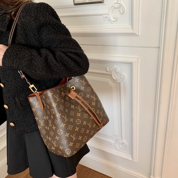 Louis Vuitton NeoNoe Женская сумка кисет LL_0402LV2