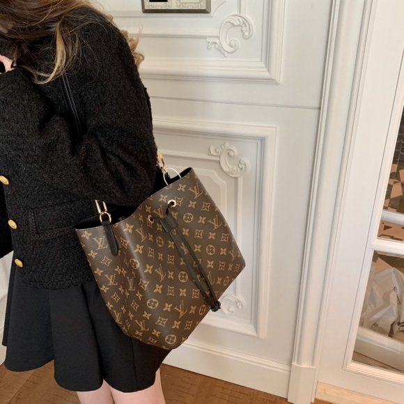 Louis Vuitton NeoNoe Женская сумка кисет LL_0402LV2