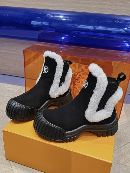 Louis Vuitton - Женские ботинки сапоги MO_2612LV2