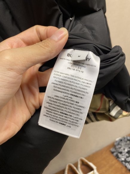 Burberry - Мужская двусторонняя куртка пуховик DZ_0810BU7 Burberry - Мужская двусторонняя куртка пуховик DZ_0810BU7