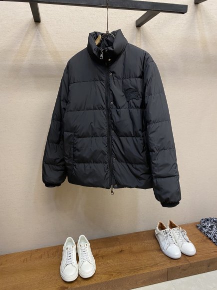 Burberry - Мужская двусторонняя куртка пуховик DZ_0810BU7 Burberry - Мужская двусторонняя куртка пуховик DZ_0810BU7